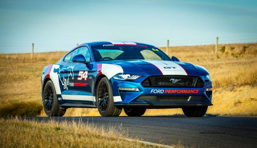  Ford Mustang GT Fastback 2018 года  (AU) (фото 2 из 40)